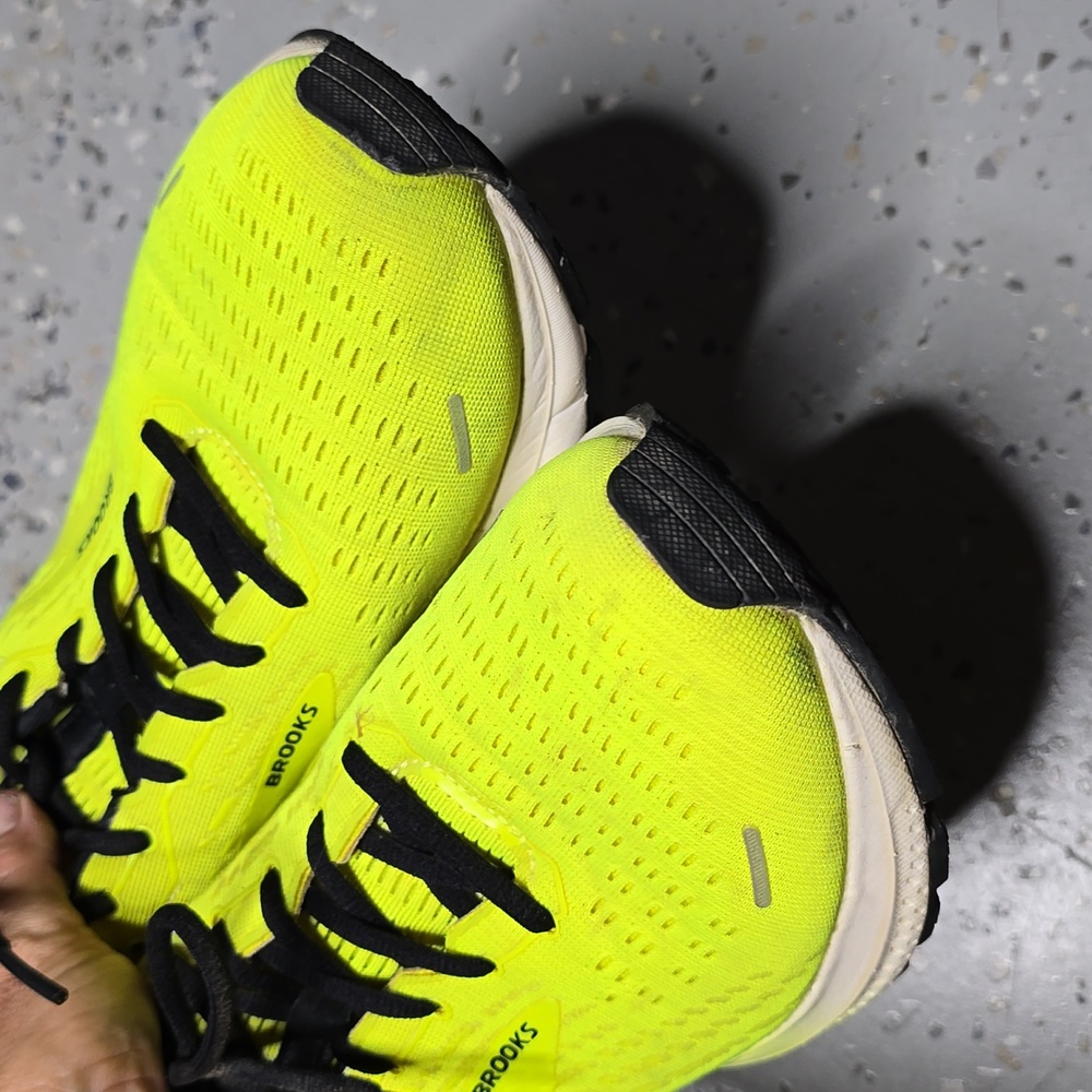 Brooks Ghost 13 Neon Yellow and Black Running Sneakers - Picture 4 of 9